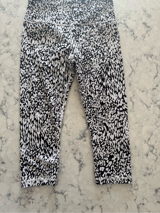 Athleta Pants - Athleta Black and White Printed Leggings